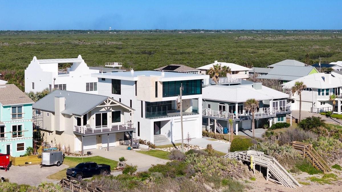 Image 15 of 95 For 6176 Atlantic Avenue