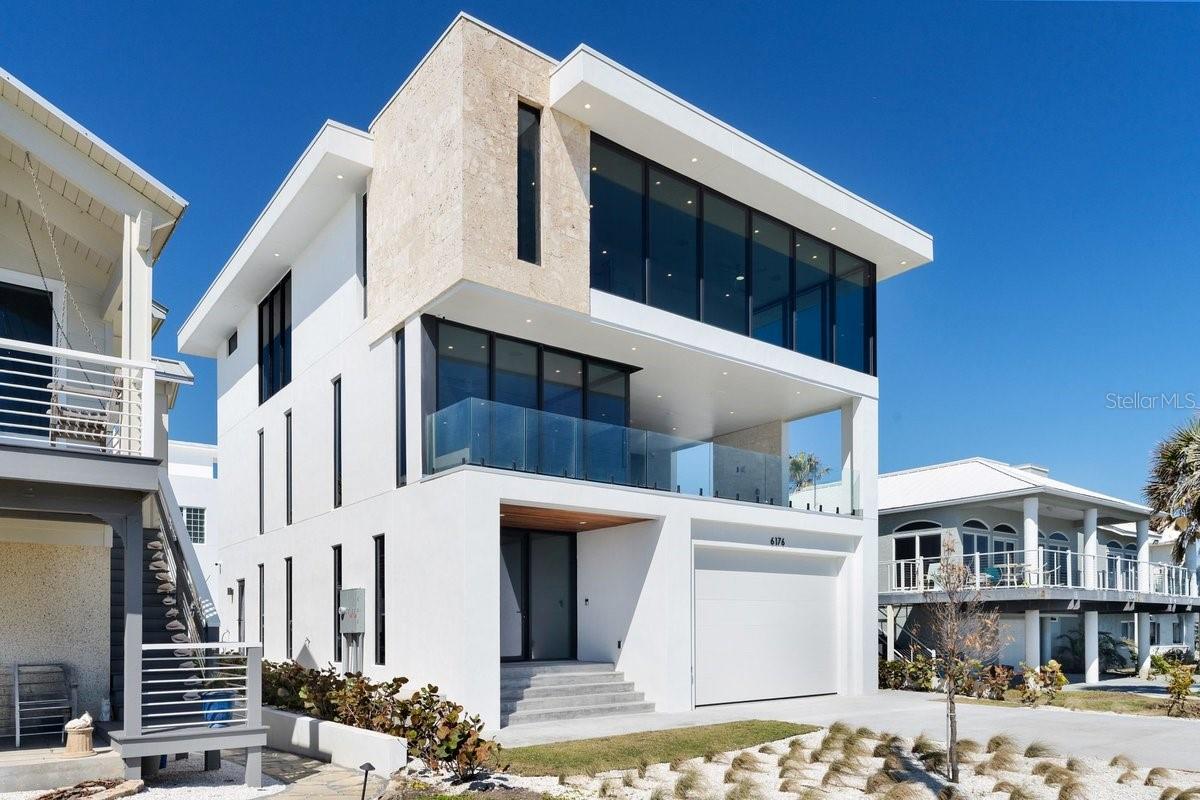 Image 25 of 95 For 6176 Atlantic Avenue