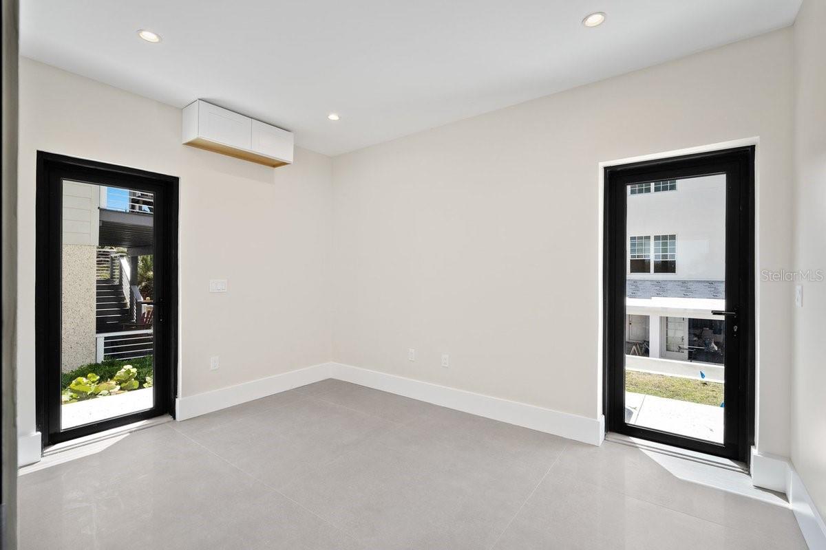 Image 41 of 95 For 6176 Atlantic Avenue