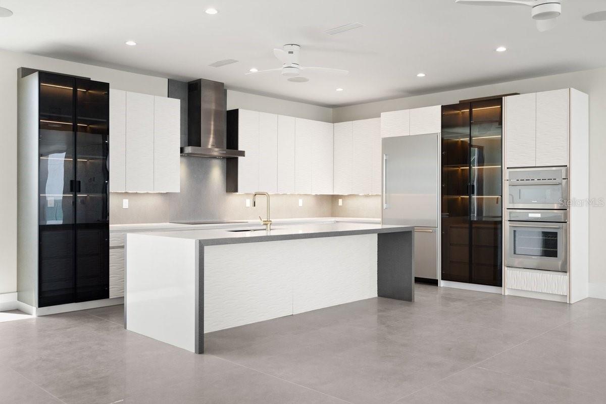 Image 44 of 95 For 6176 Atlantic Avenue