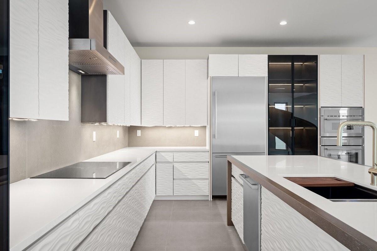 Image 47 of 95 For 6176 Atlantic Avenue