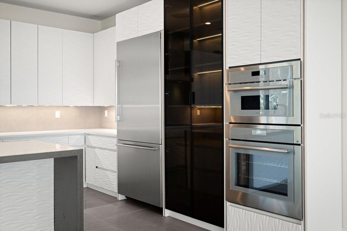 Image 48 of 95 For 6176 Atlantic Avenue