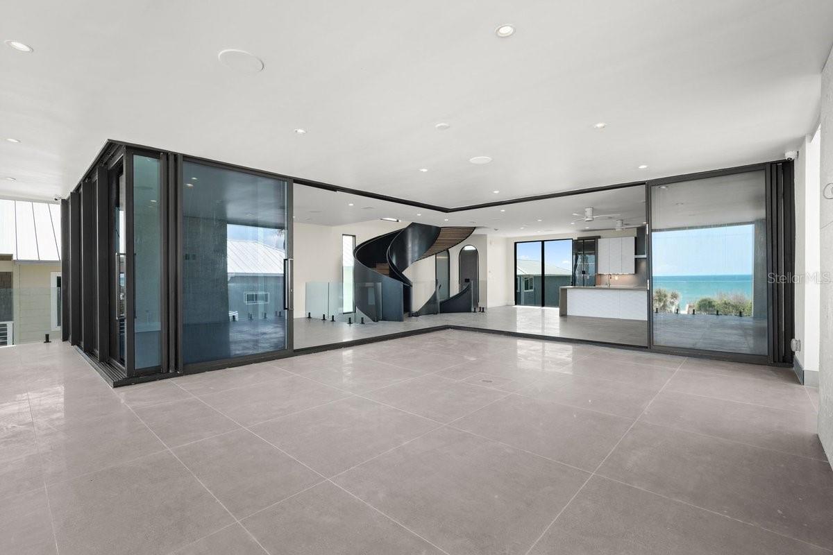 Image 64 of 95 For 6176 Atlantic Avenue