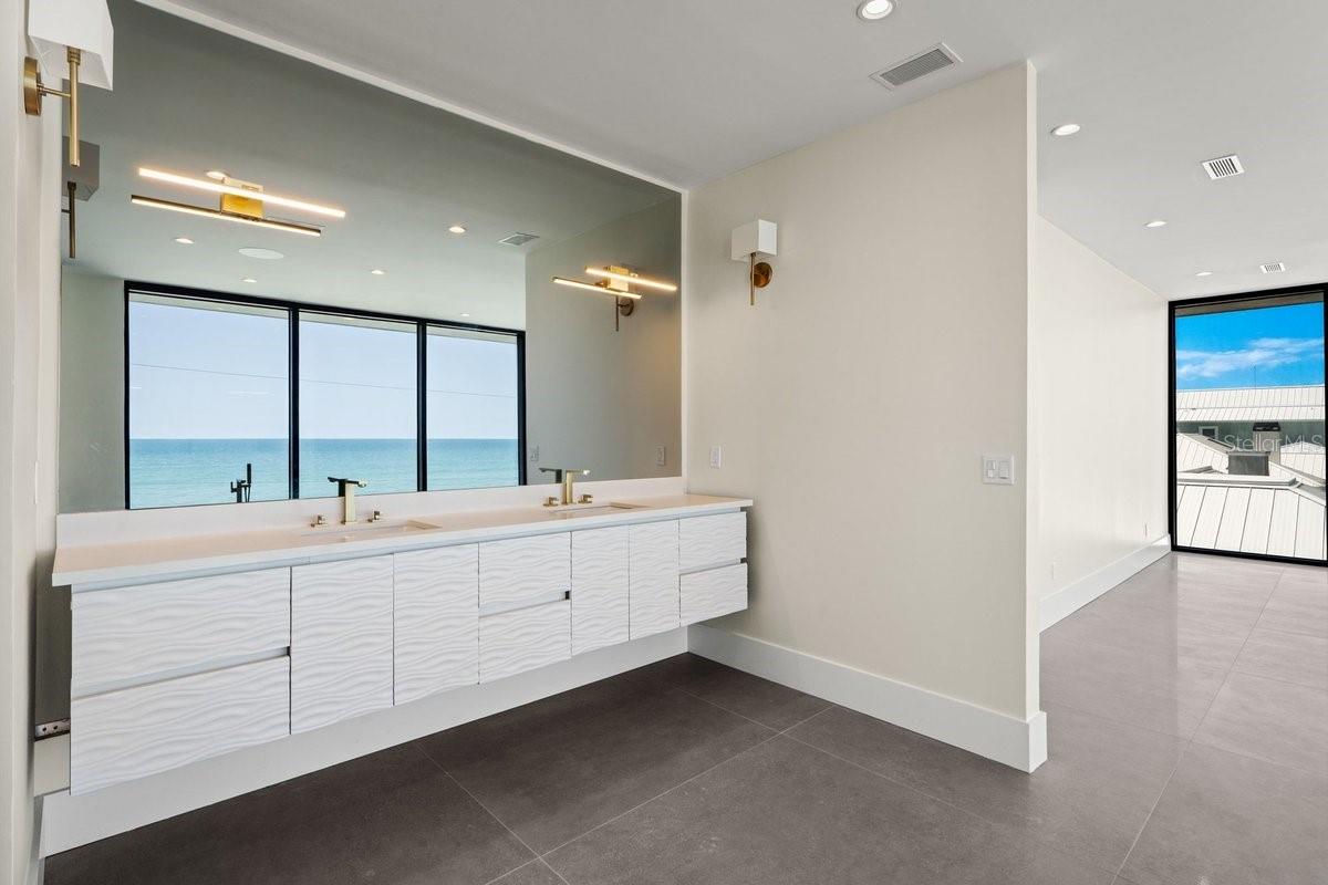 Image 76 of 95 For 6176 Atlantic Avenue