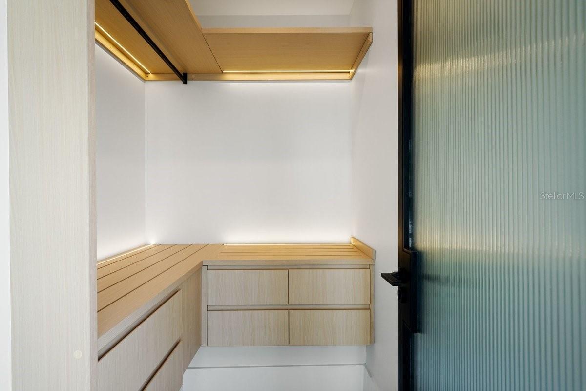 Image 86 of 95 For 6176 Atlantic Avenue