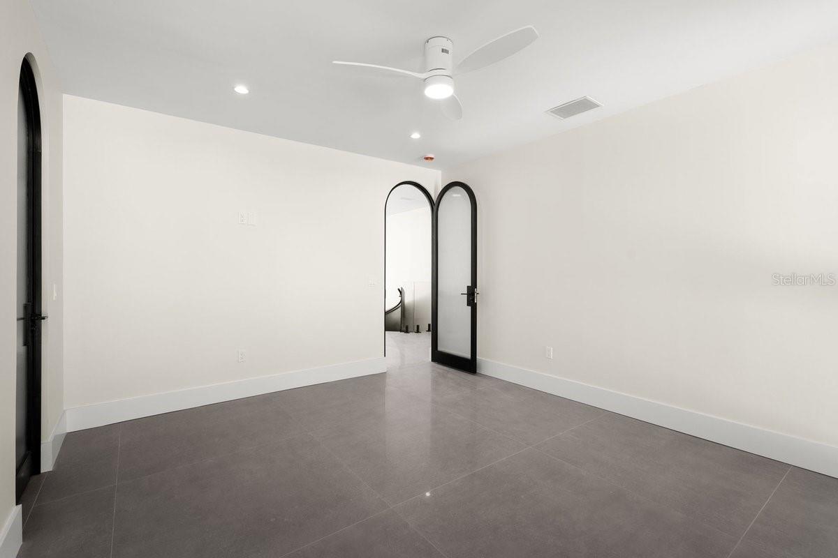 Image 88 of 95 For 6176 Atlantic Avenue