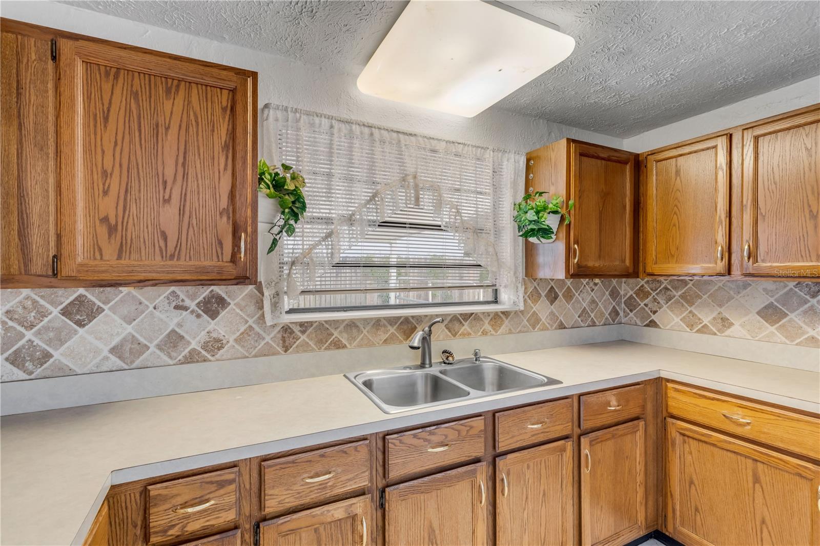 Image 14 of 32 For 114 Pine Bluff Street