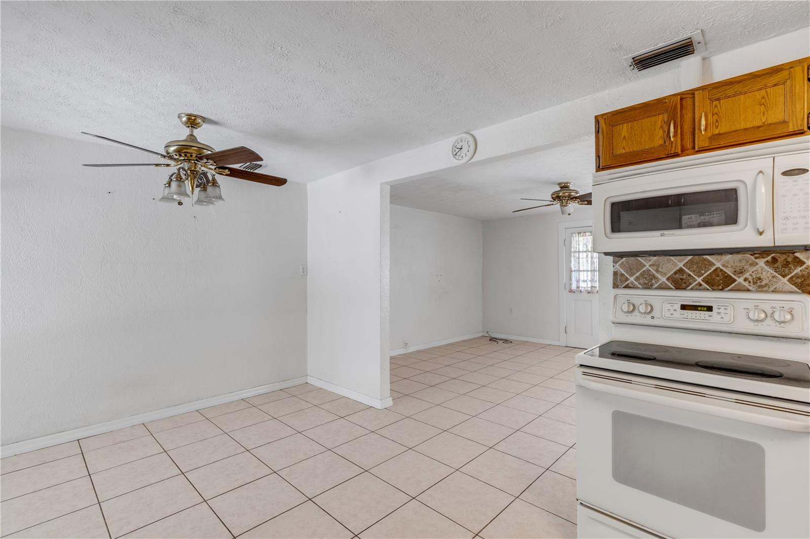 Image 15 of 32 For 114 Pine Bluff Street