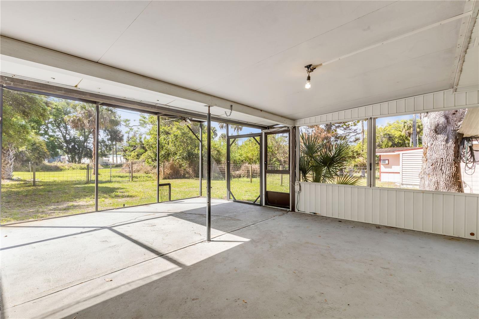 Image 24 of 32 For 114 Pine Bluff Street