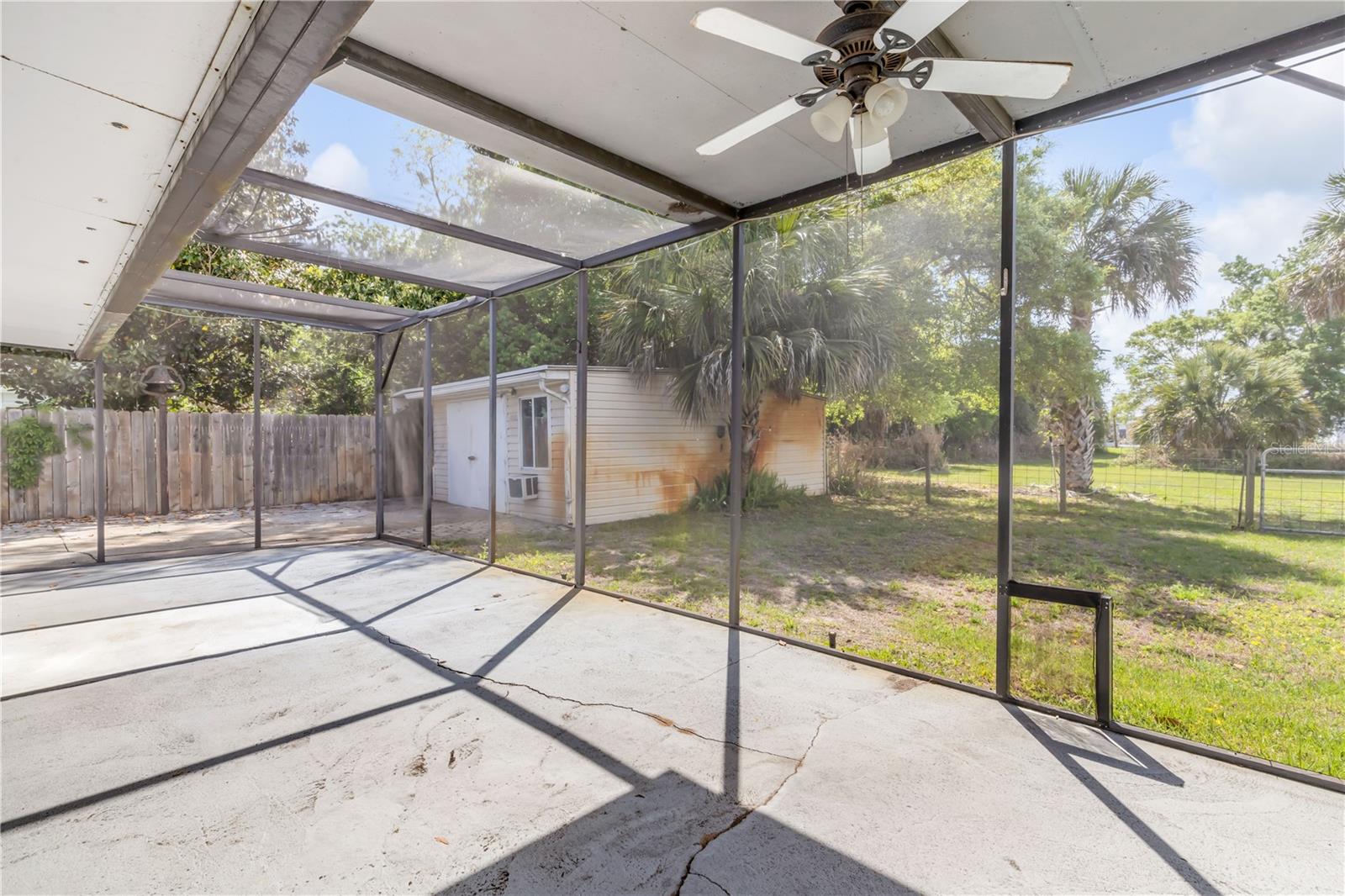 Image 29 of 32 For 114 Pine Bluff Street