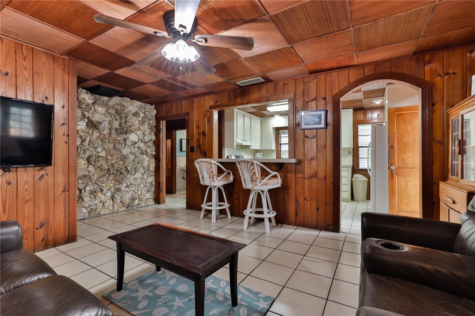 Image 12 of 44 For 314 Due East Street