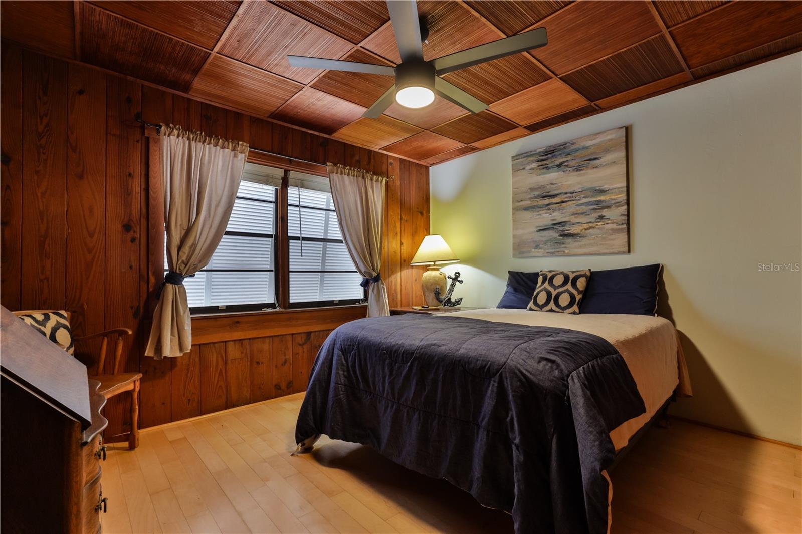 Image 19 of 44 For 314 Due East Street