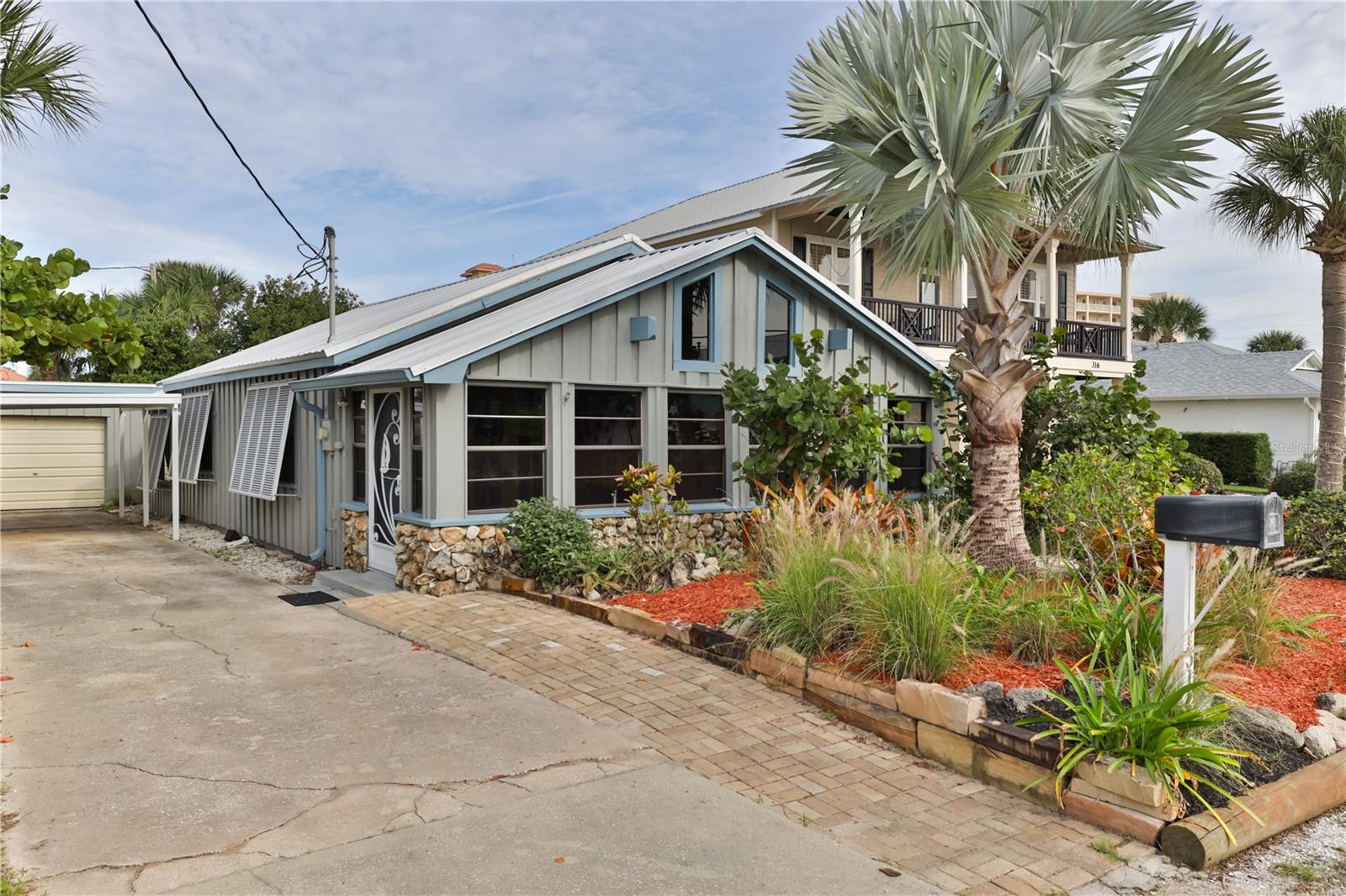 Image 2 of 44 For 314 Due East Street