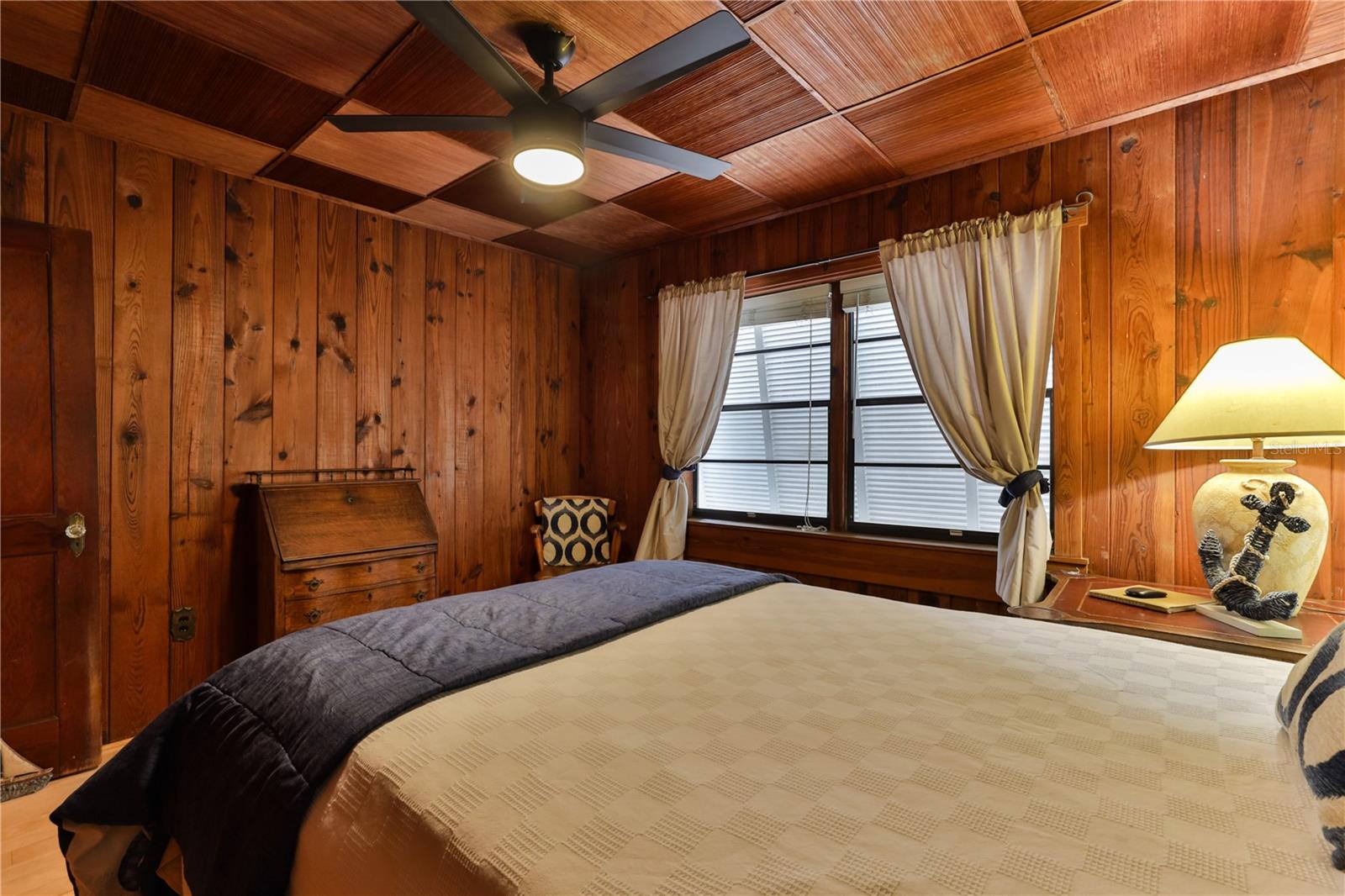 Image 20 of 44 For 314 Due East Street