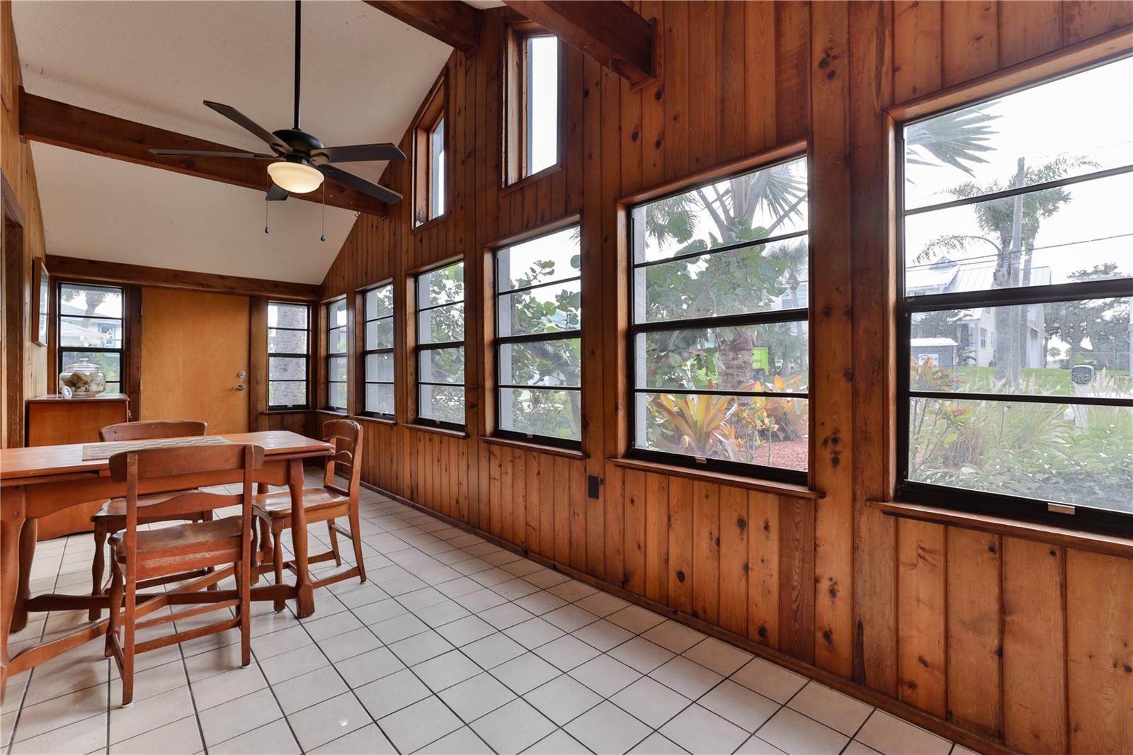 Image 5 of 44 For 314 Due East Street