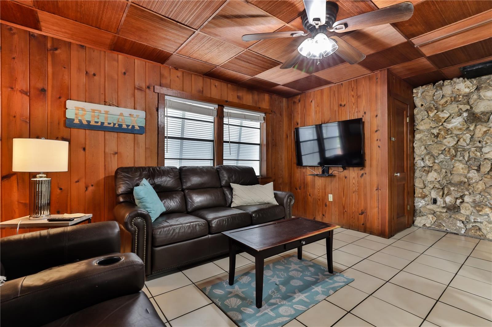 Image 8 of 44 For 314 Due East Street