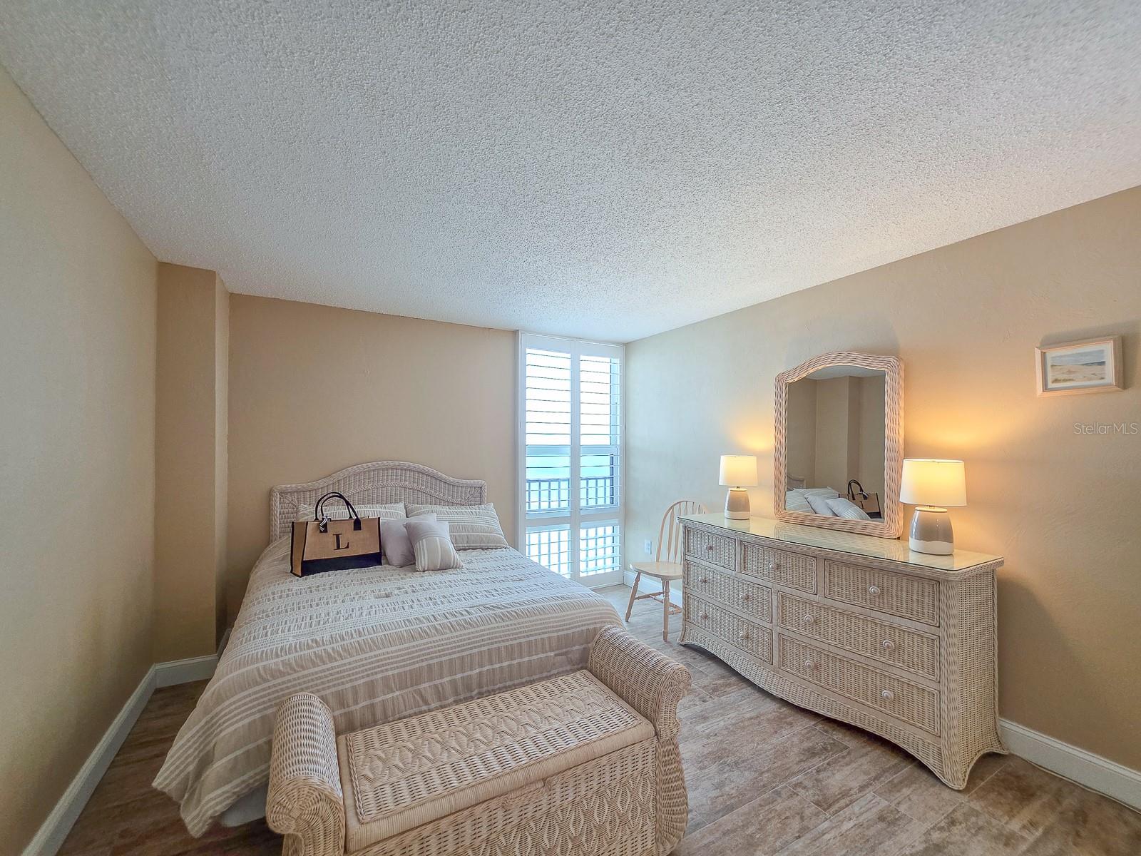 Image 15 of 43 For 3051 S. Atlantic Avenue S050