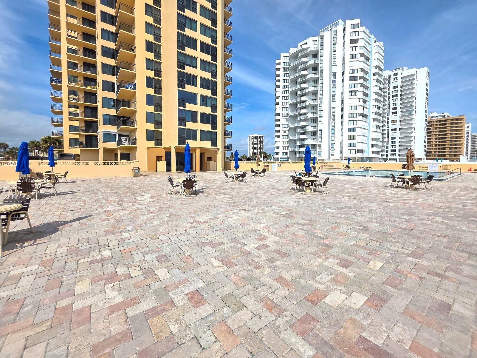 Image 24 of 43 For 3051 S. Atlantic Avenue S050