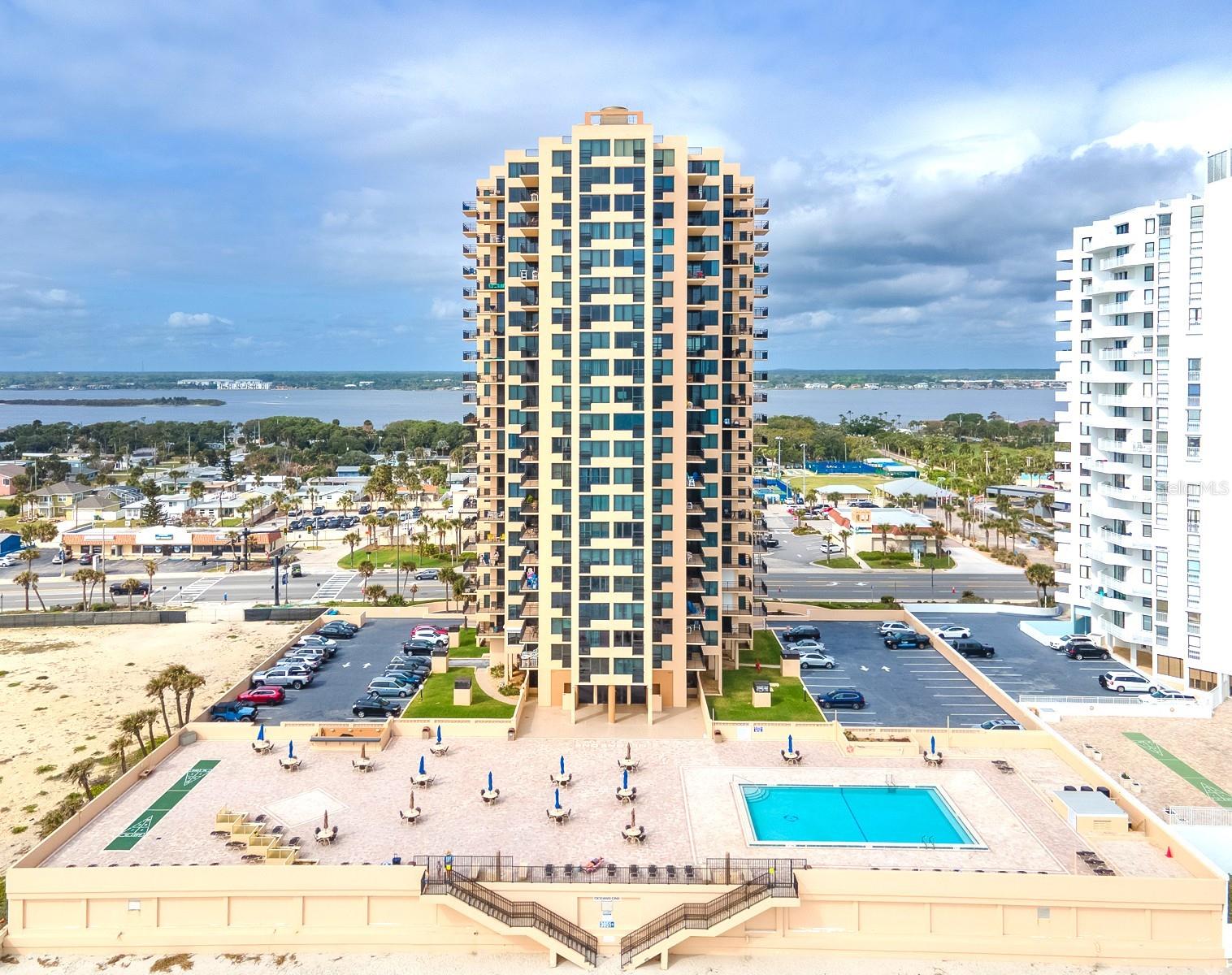 Image 25 of 43 For 3051 S. Atlantic Avenue S050