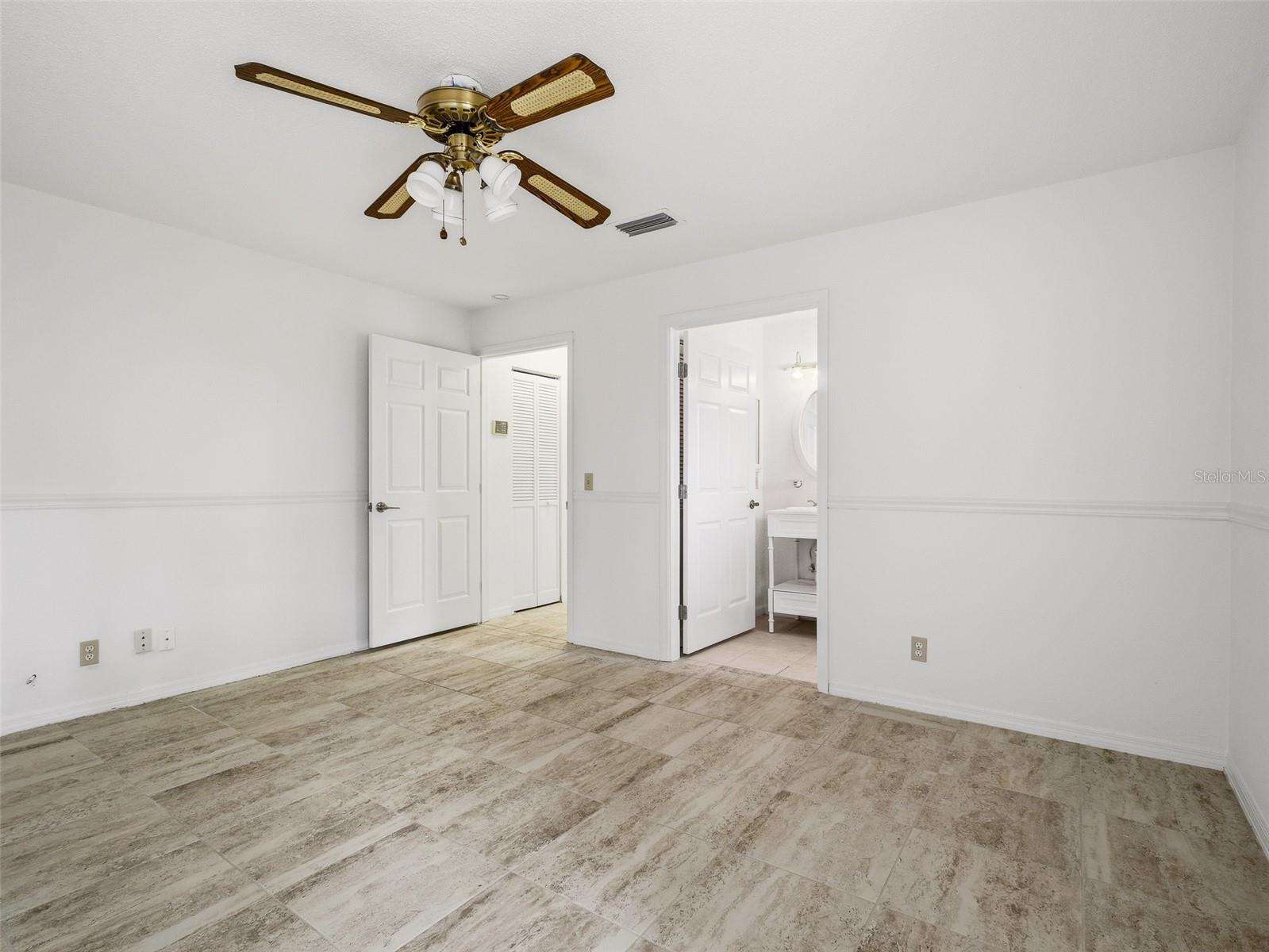 Image 16 of 29 For 808 1st Avenue