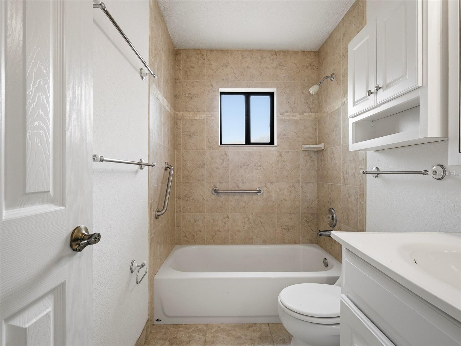 Image 22 of 29 For 808 1st Avenue