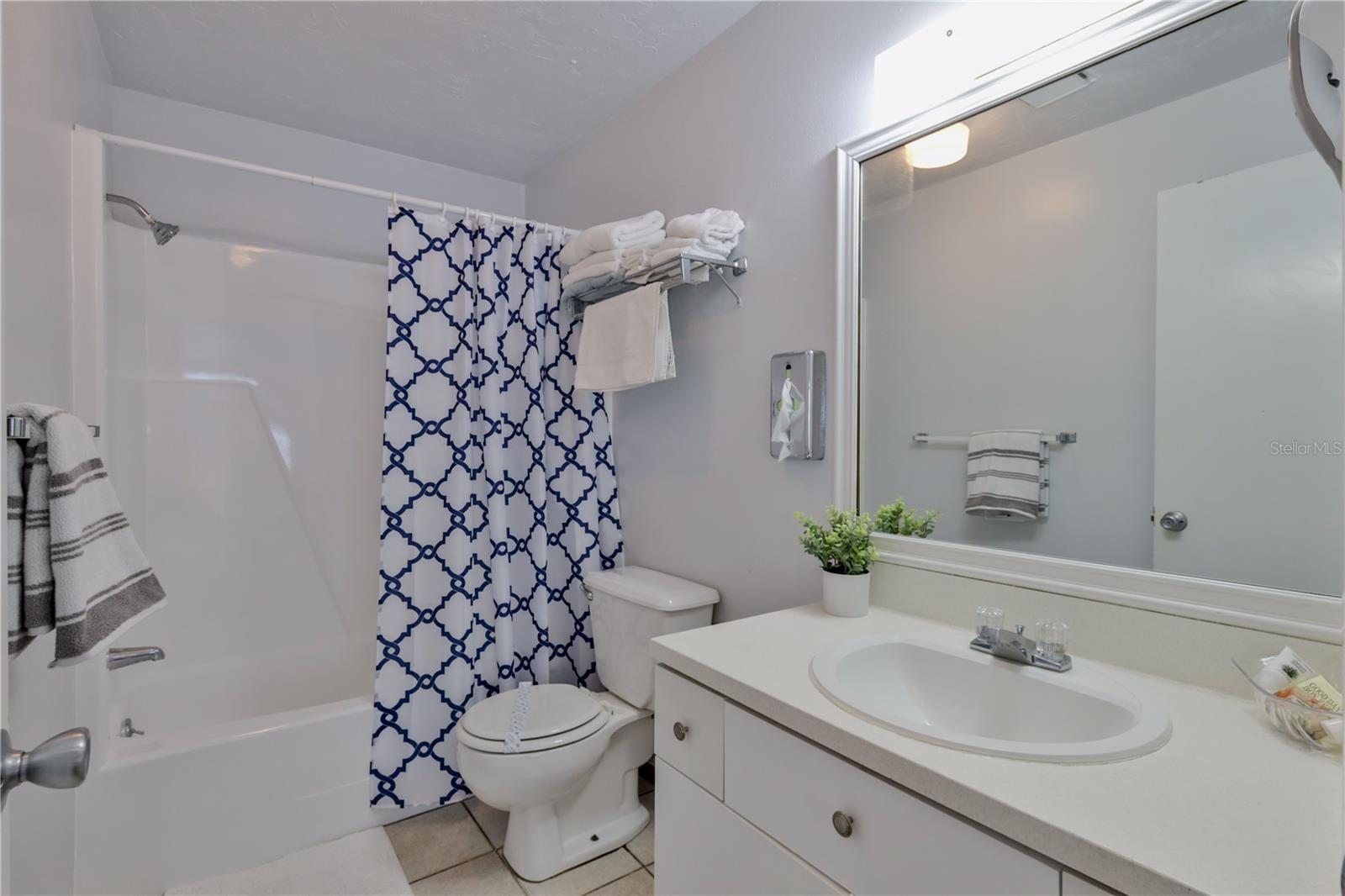 Image 10 of 22 For 3509 Atlantic Avenue 210