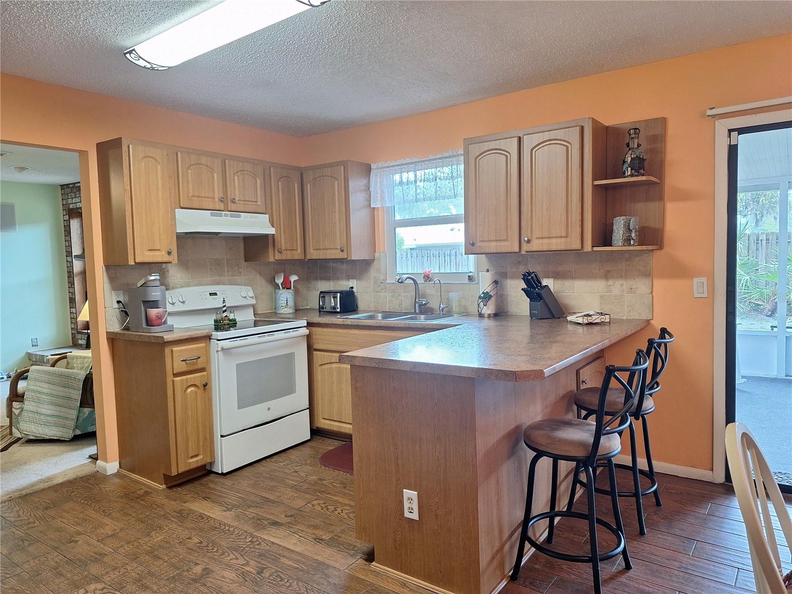 Image 7 of 29 For 2707 Pine Tree Drive
