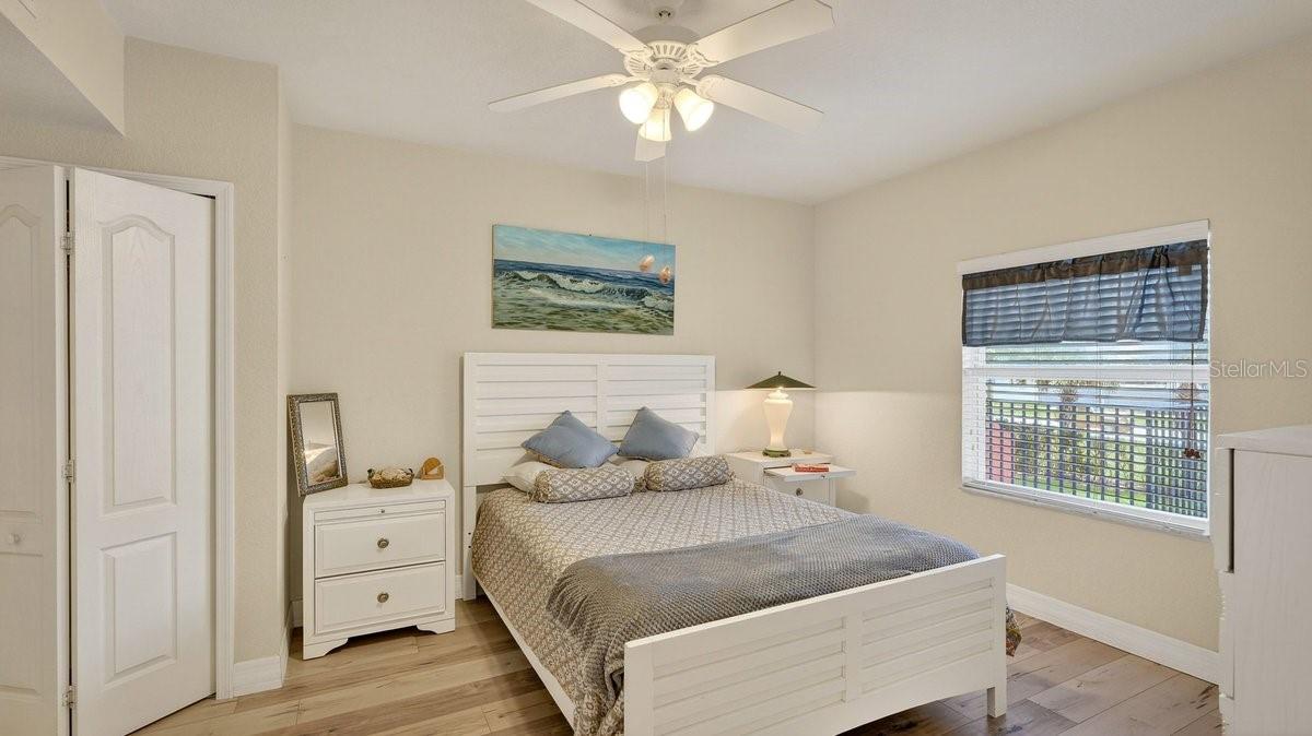 Image 17 of 40 For 5300 Atlantic Avenue 19-203