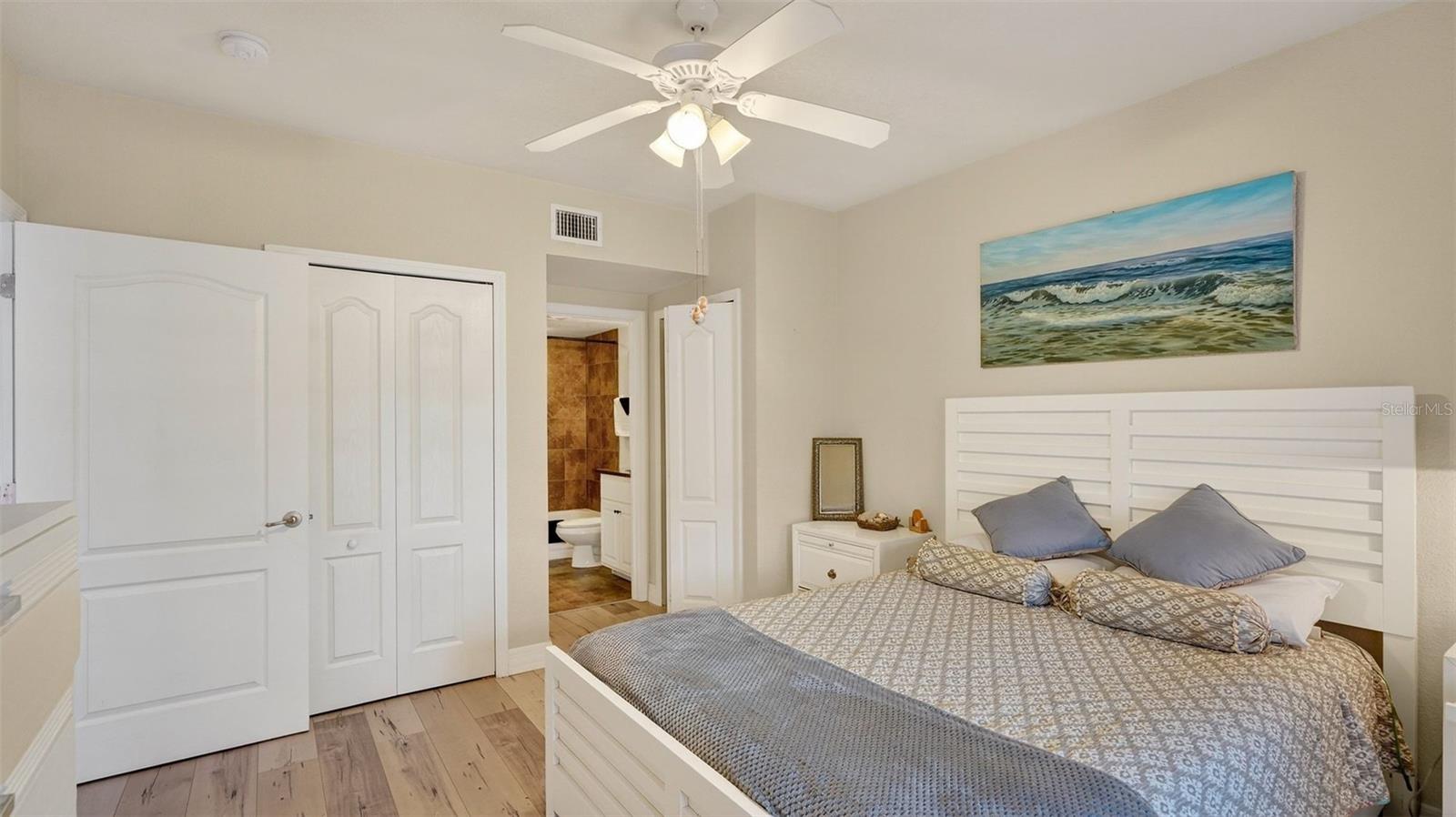 Image 18 of 40 For 5300 Atlantic Avenue 19-203