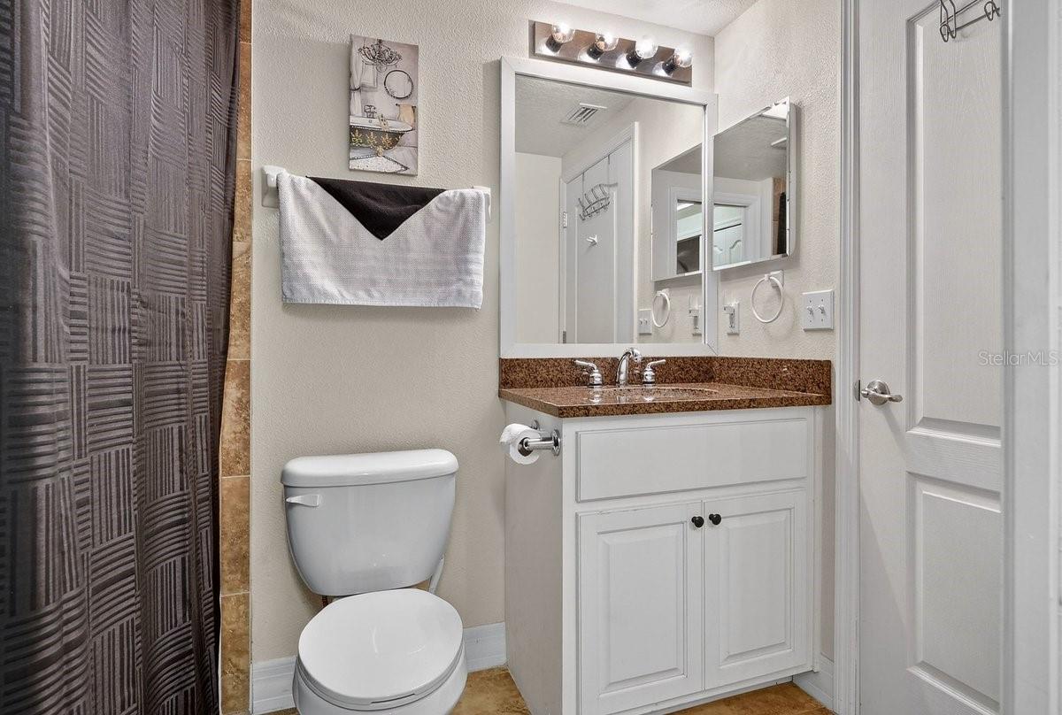 Image 20 of 40 For 5300 Atlantic Avenue 19-203