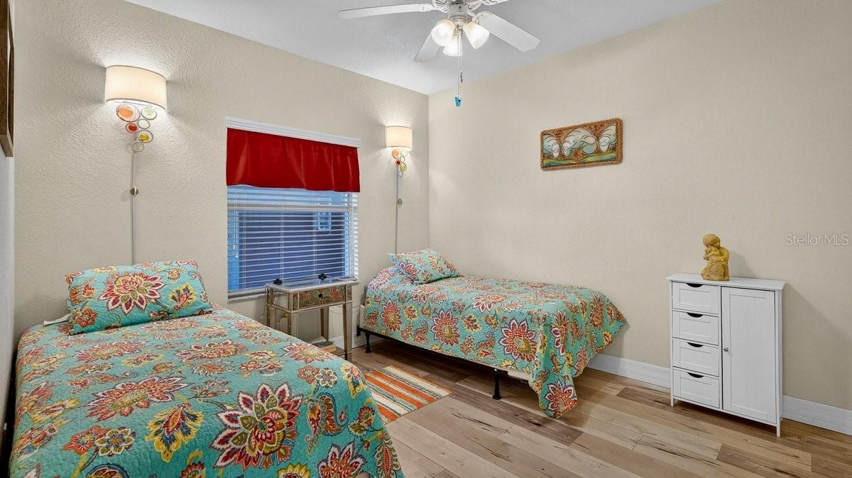 Image 23 of 40 For 5300 Atlantic Avenue 19-203