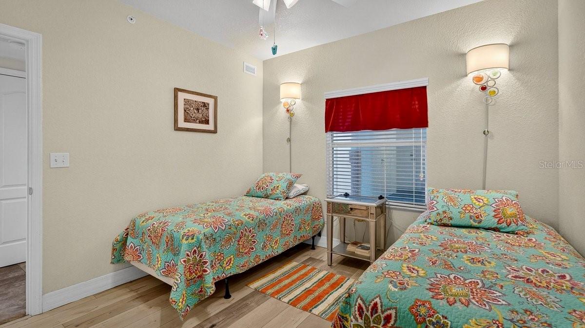 Image 24 of 40 For 5300 Atlantic Avenue 19-203