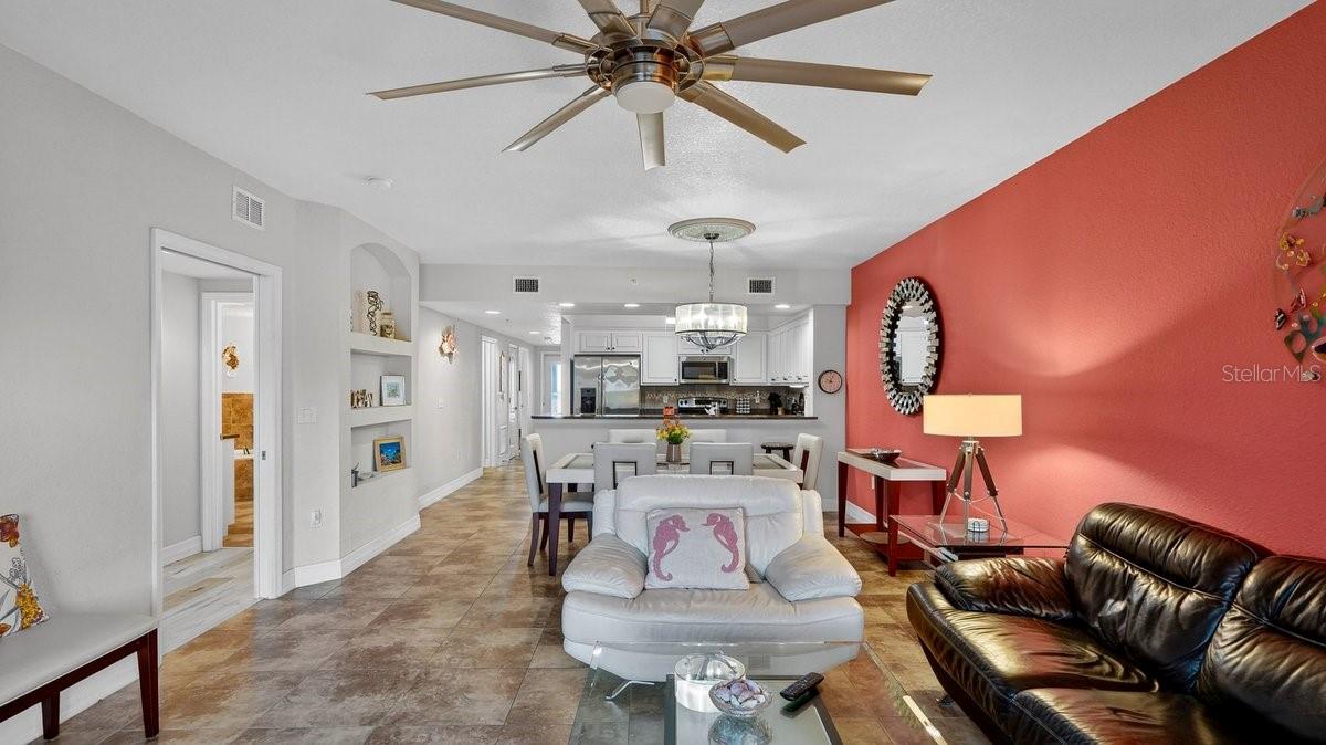 Image 6 of 40 For 5300 Atlantic Avenue 19-203