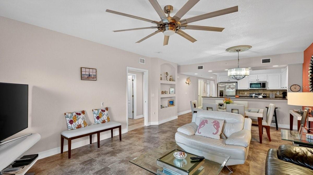 Image 7 of 40 For 5300 Atlantic Avenue 19-203