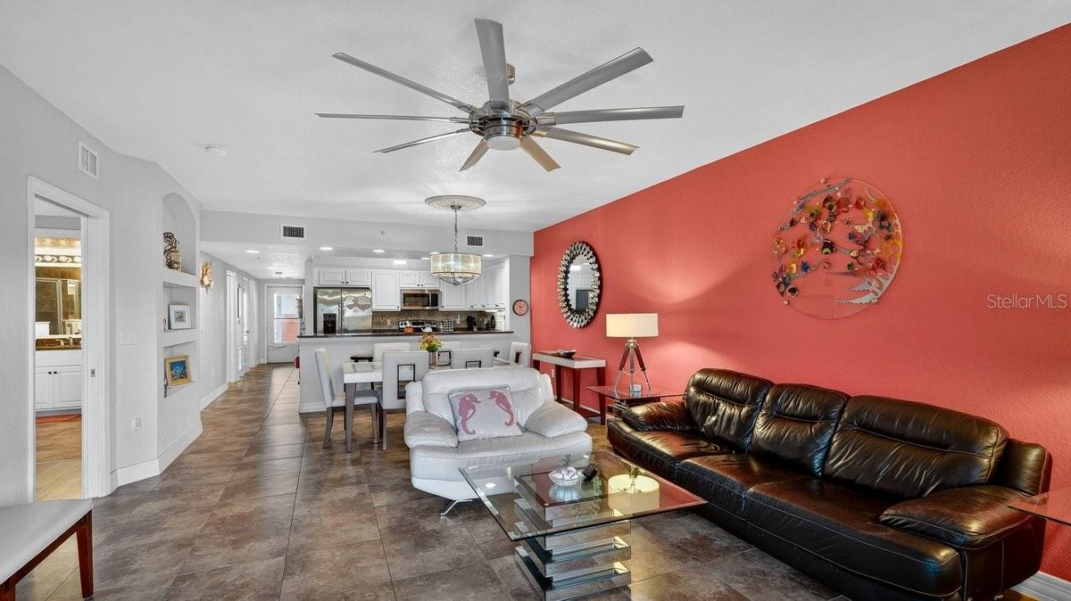 Image 8 of 40 For 5300 Atlantic Avenue 19-203