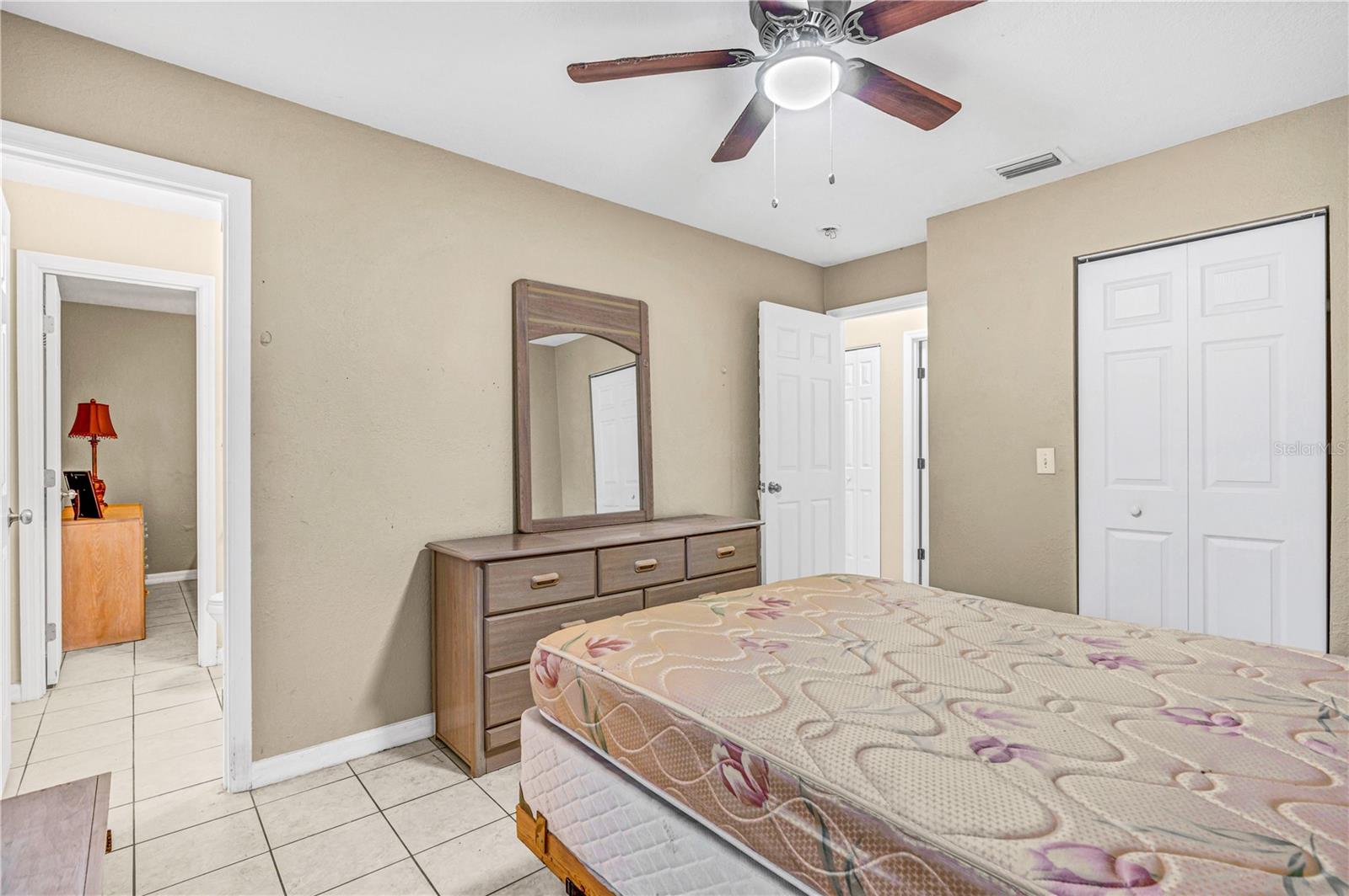 Image 14 of 32 For 240 Newcomb Street