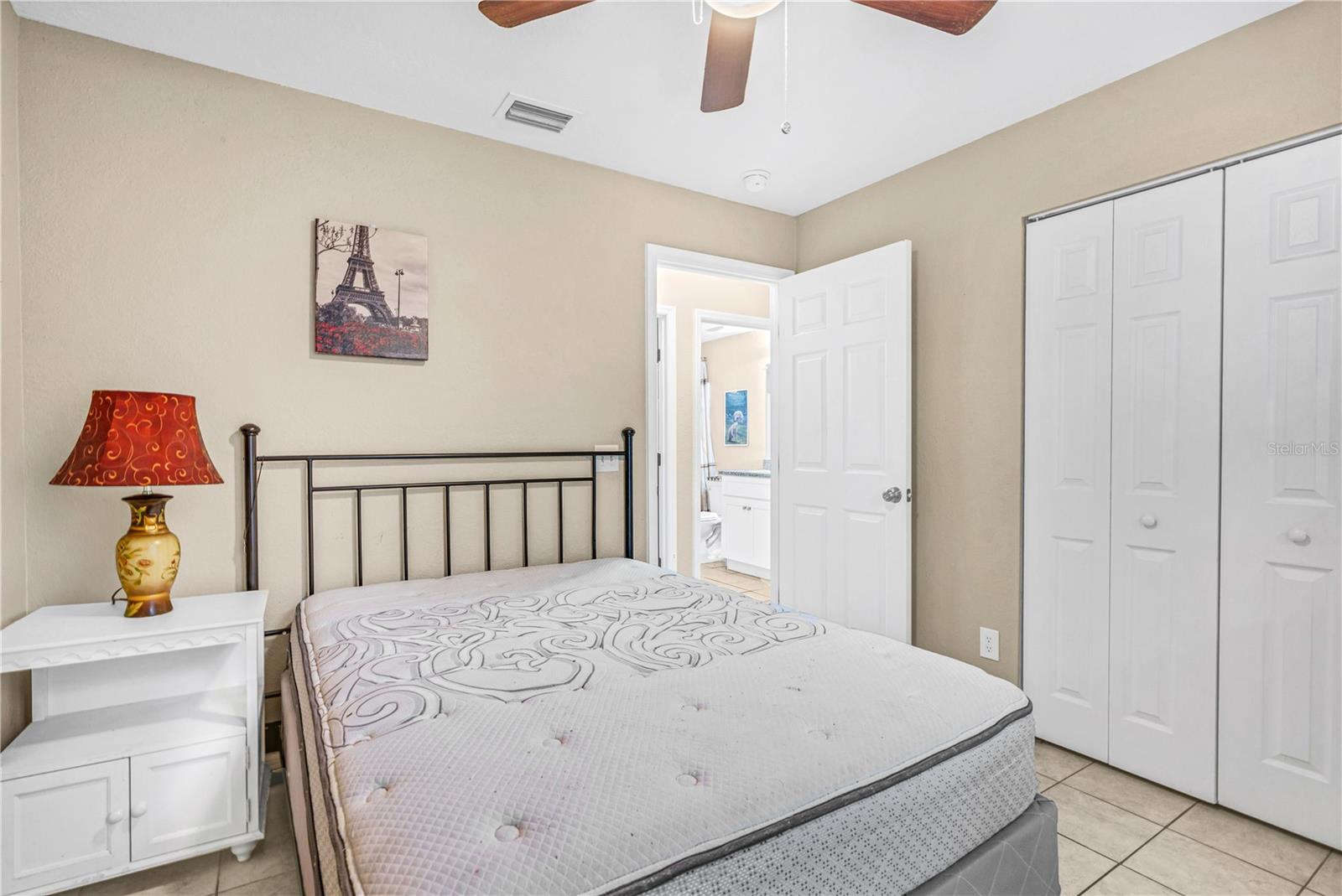 Image 19 of 32 For 240 Newcomb Street