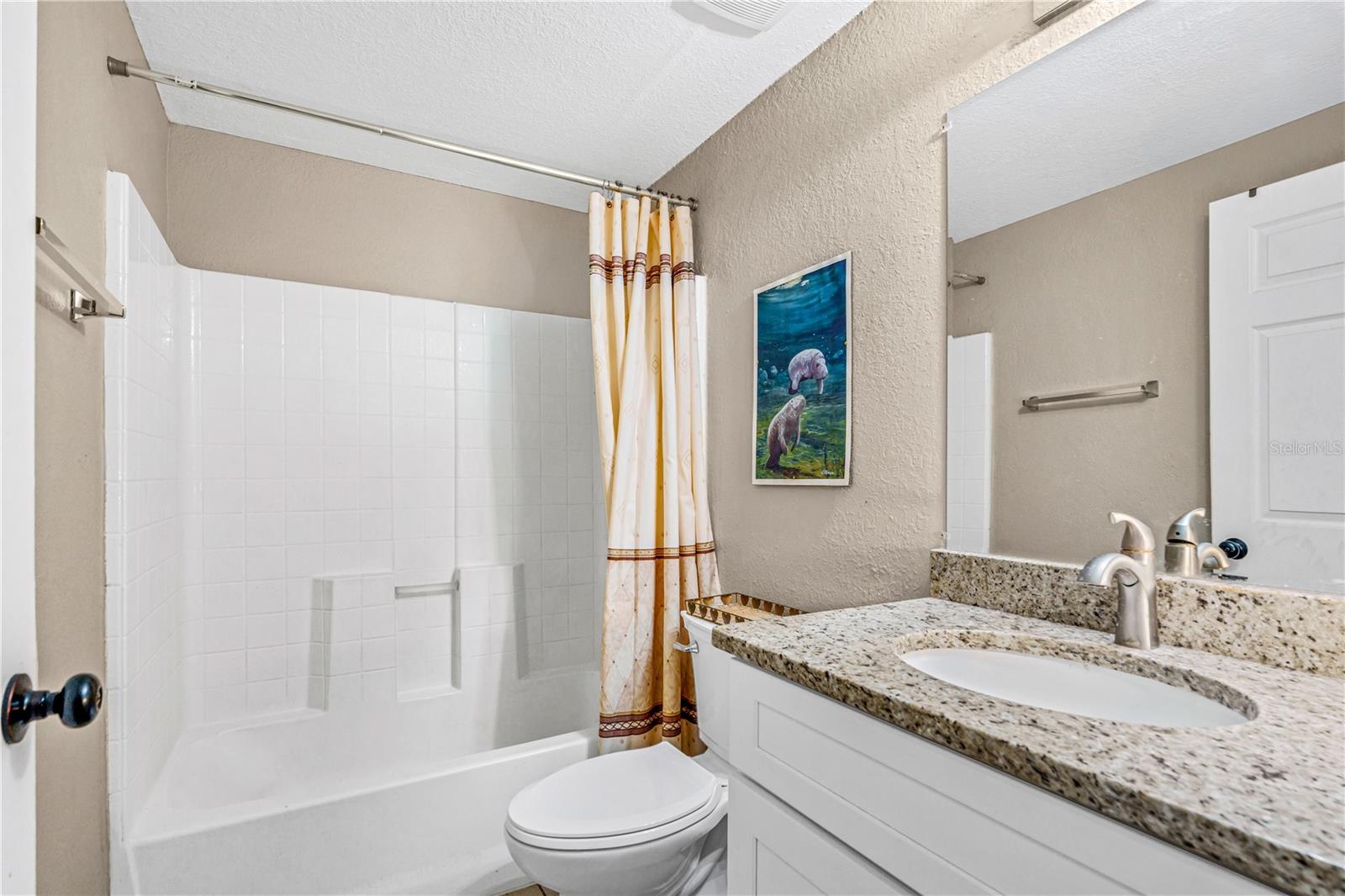 Image 22 of 32 For 240 Newcomb Street