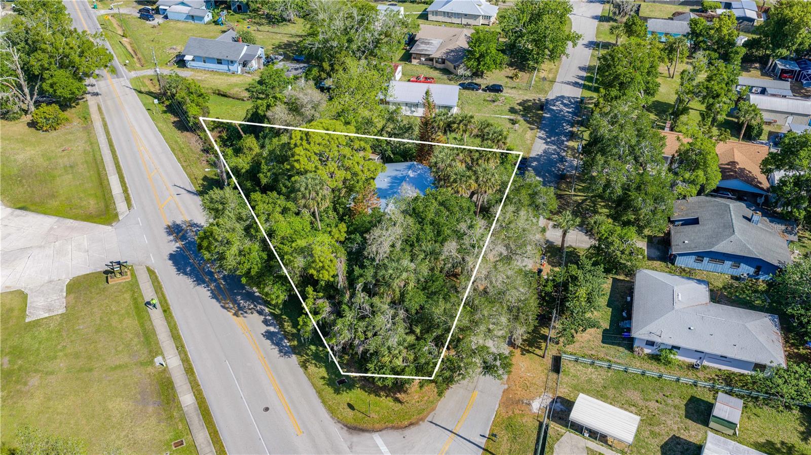 Image 30 of 32 For 240 Newcomb Street