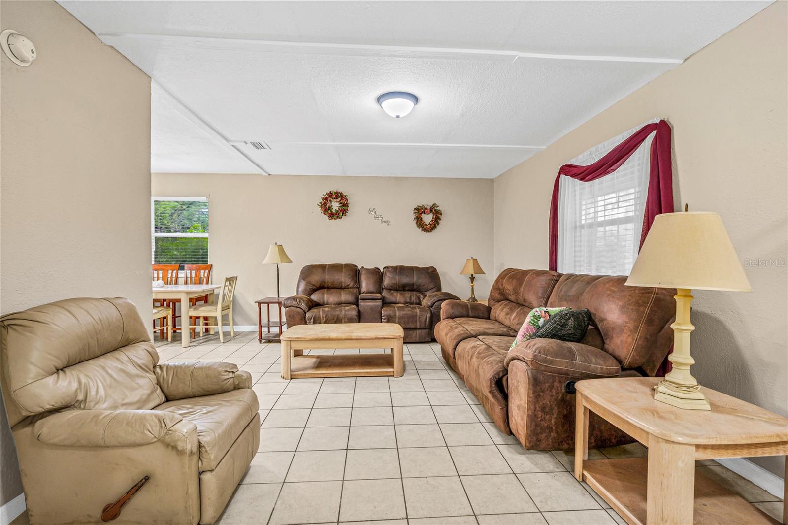 Image 6 of 32 For 240 Newcomb Street