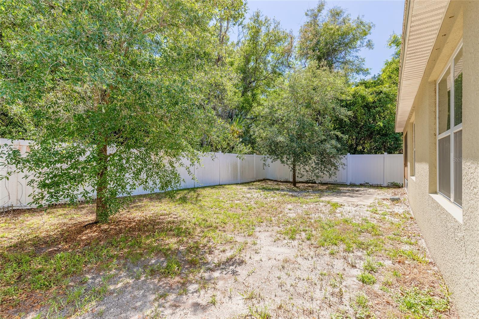 Image 33 of 46 For 116 Fishermans Cove Drive