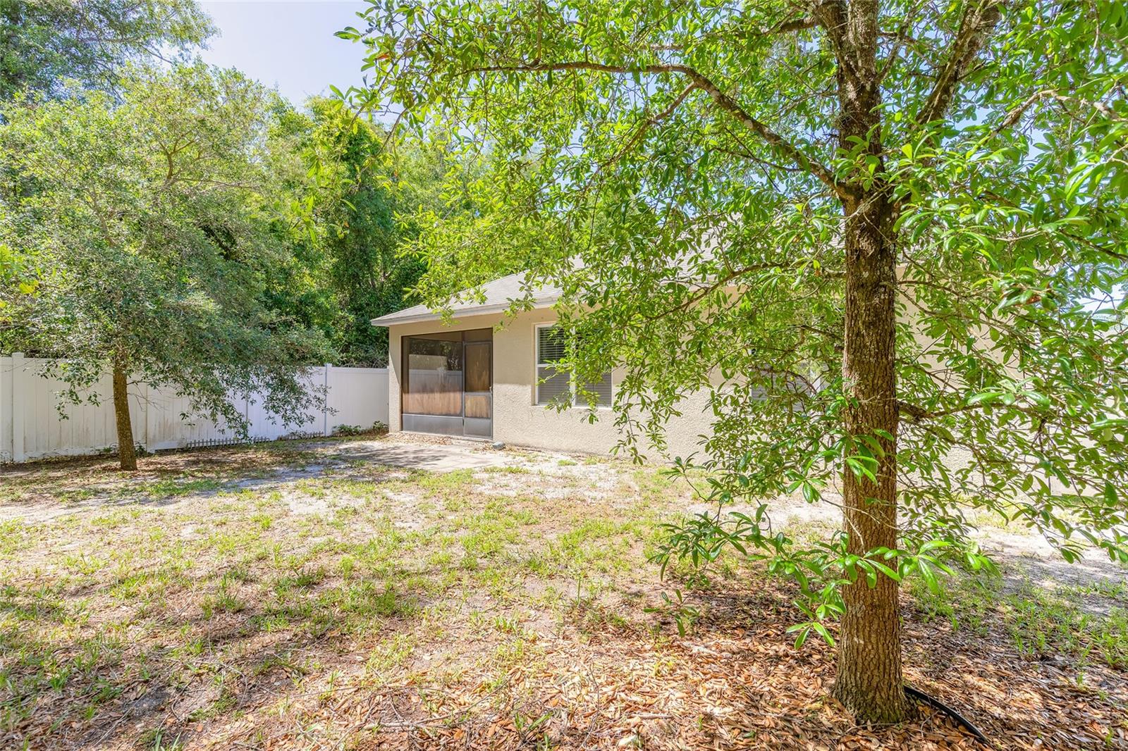 Image 34 of 46 For 116 Fishermans Cove Drive