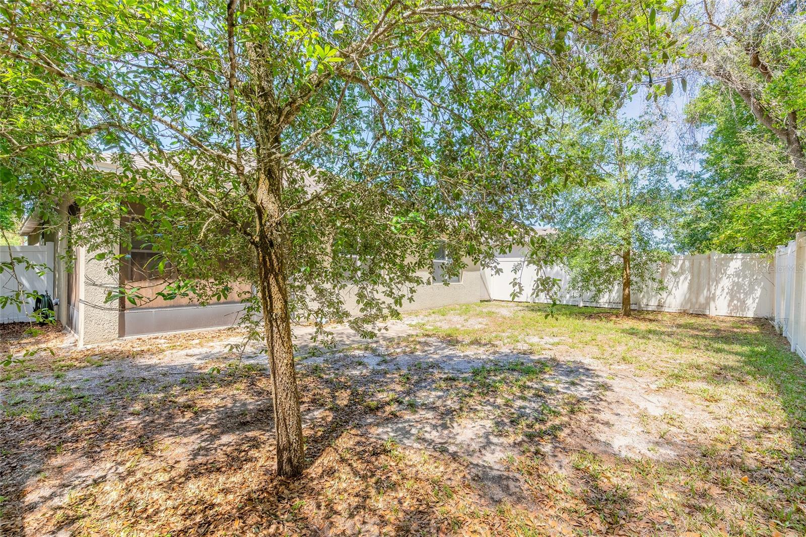 Image 35 of 46 For 116 Fishermans Cove Drive