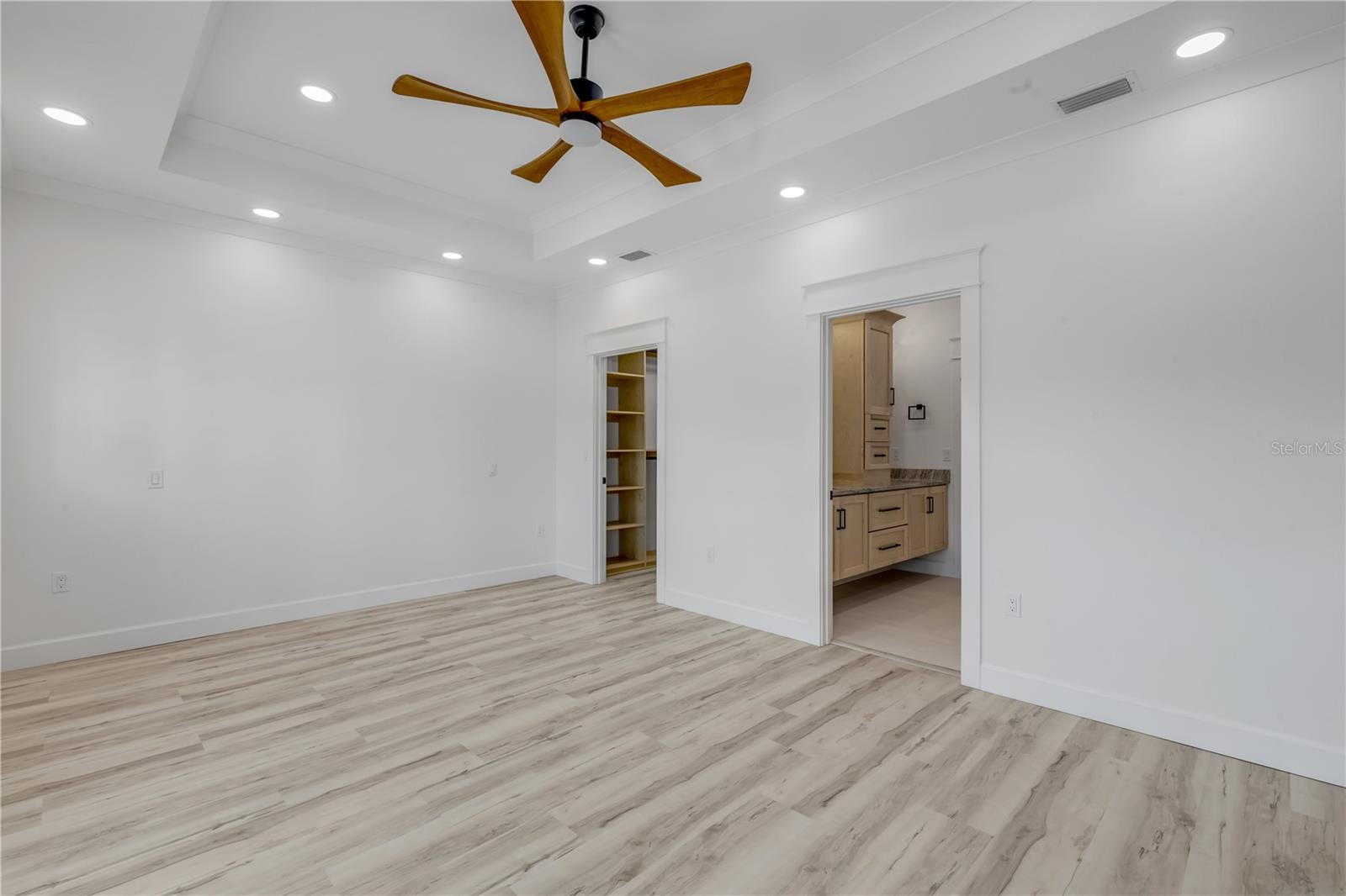 Image 63 of 100 For 210 Due East Street