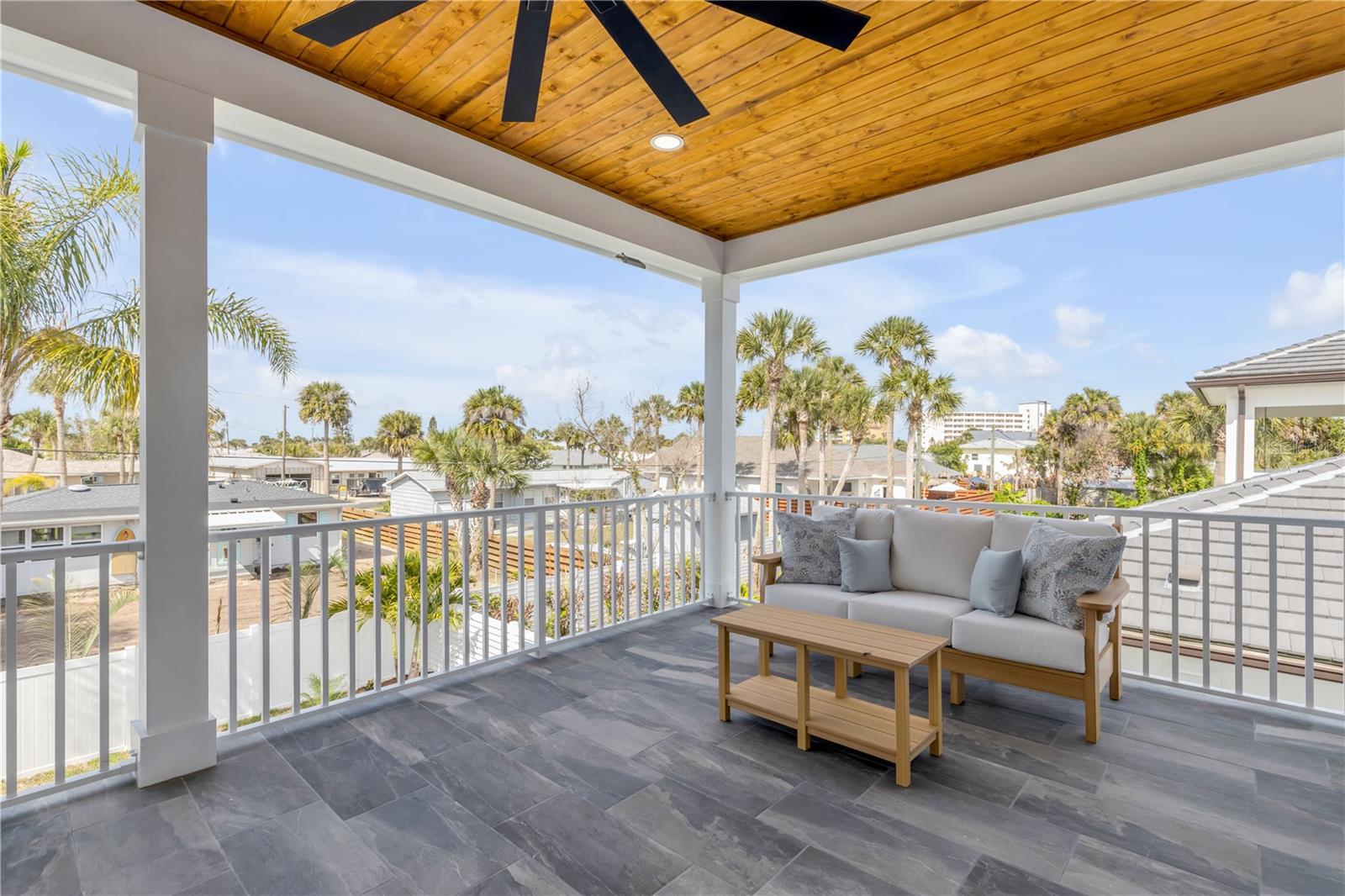 Image 78 of 100 For 210 Due East Street