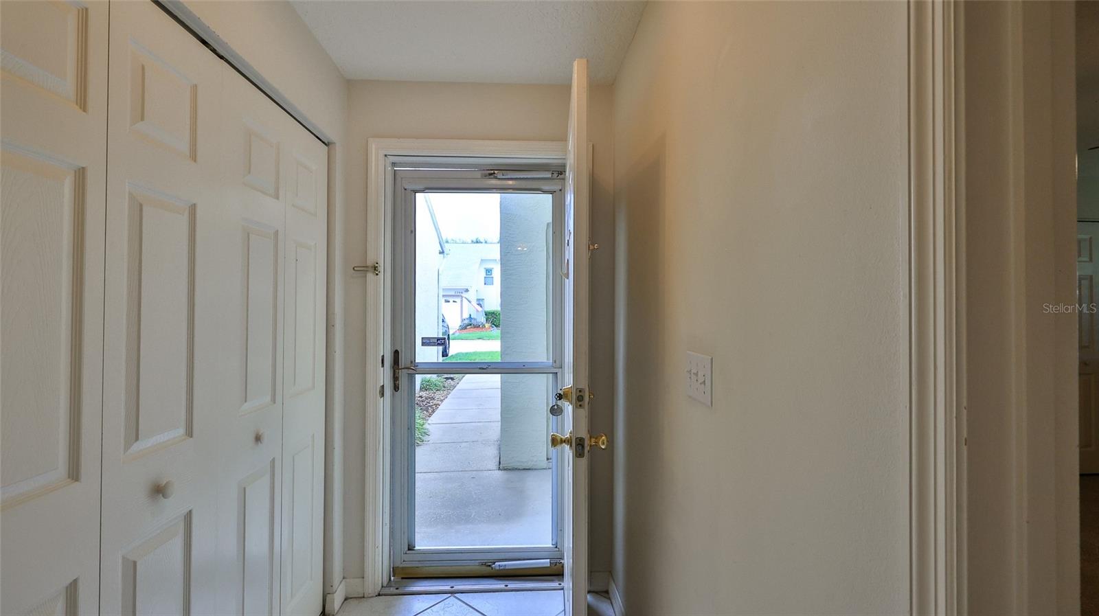 Image 12 of 53 For 2271 Candlewood Lane