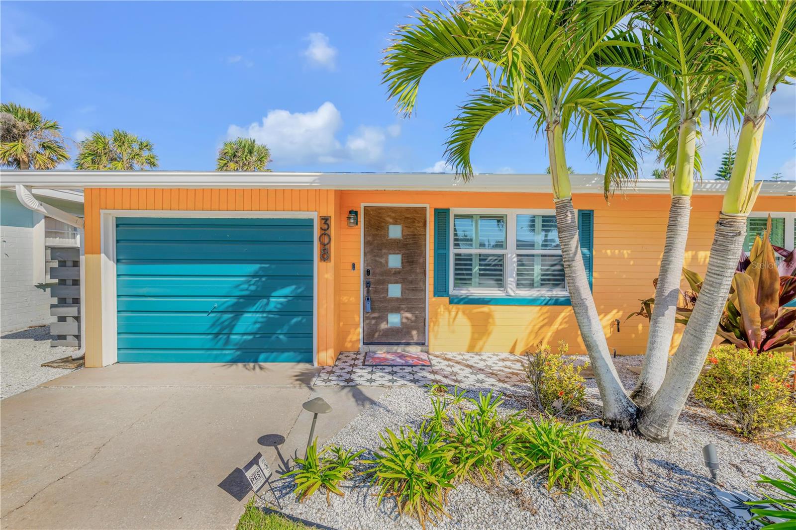 Image 16 of 52 For 308 Normandy Avenue