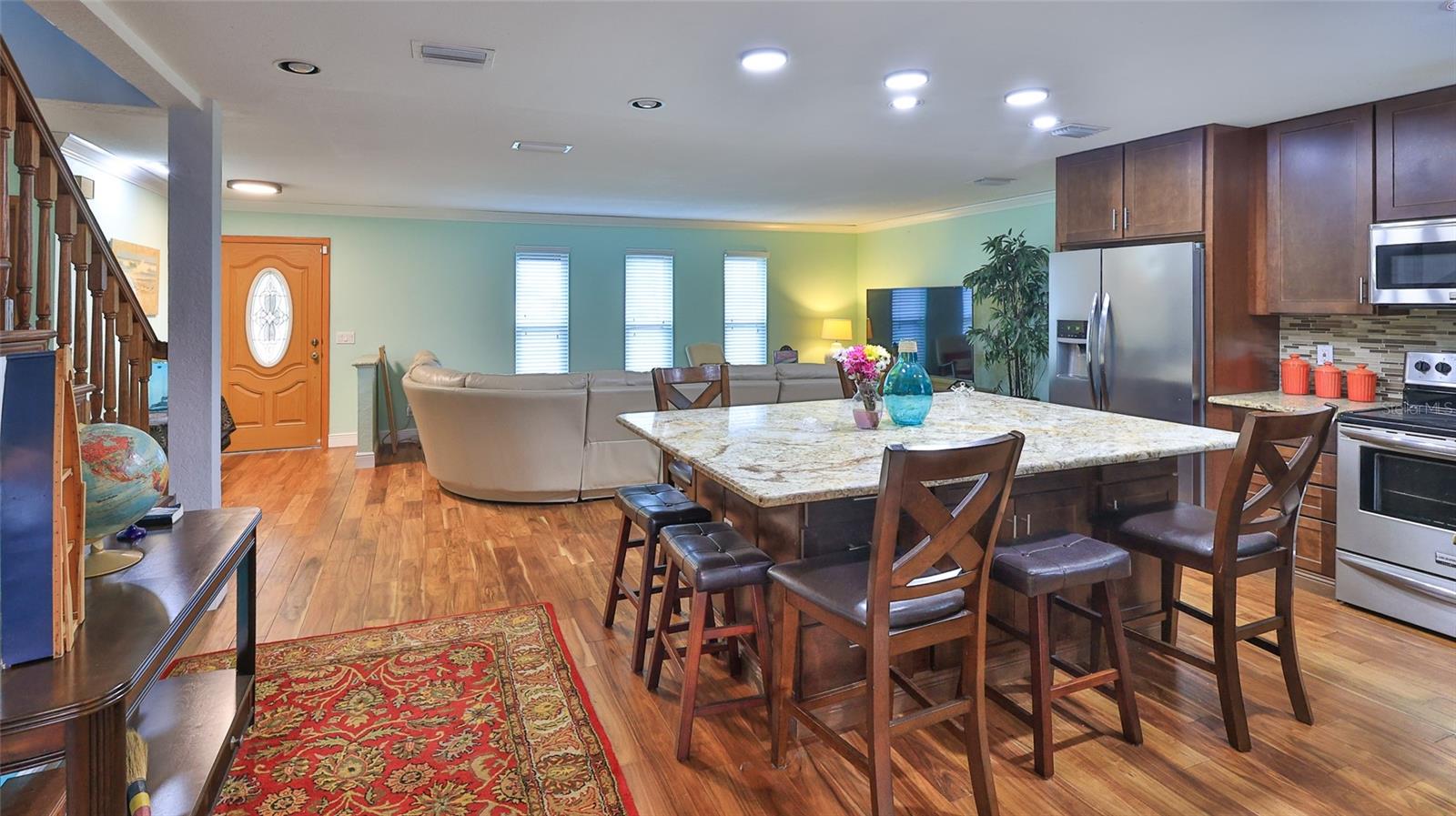 Image 11 of 44 For 1602 Riverside Drive