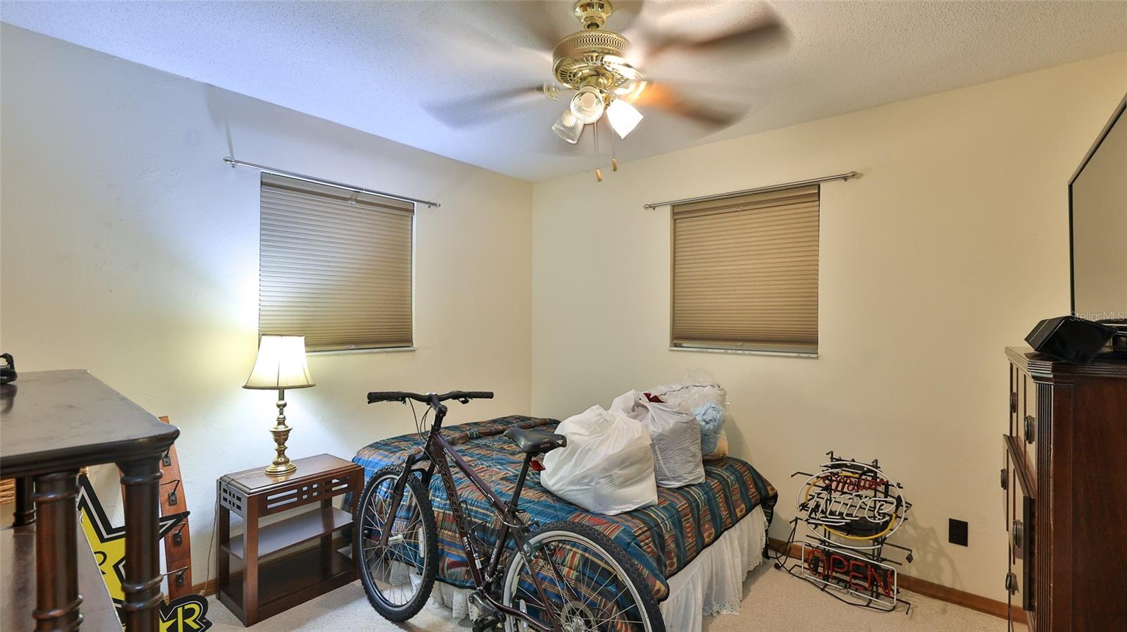 Image 15 of 44 For 1602 Riverside Drive