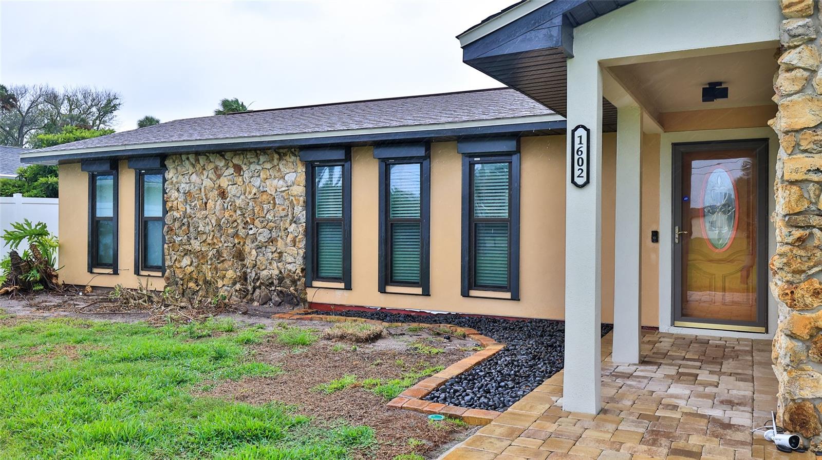 Image 2 of 44 For 1602 Riverside Drive